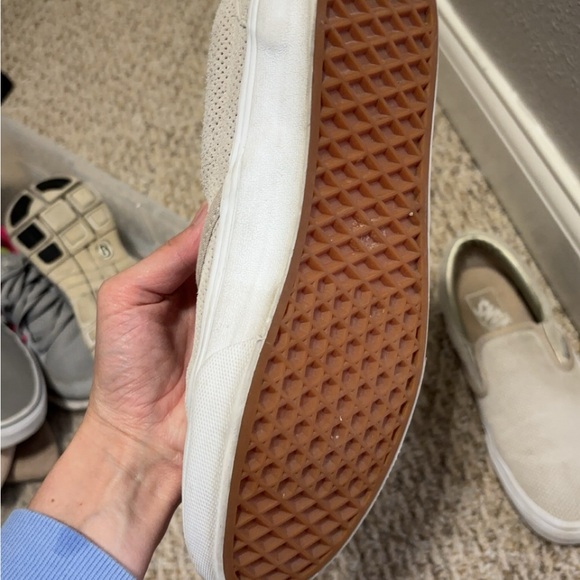 Women’s Vans. Size 8 - Picture 2 of 2